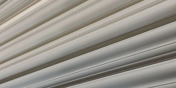 Гипсовые молдинги в интерьере: акценты, которые меняют восприятие пространства